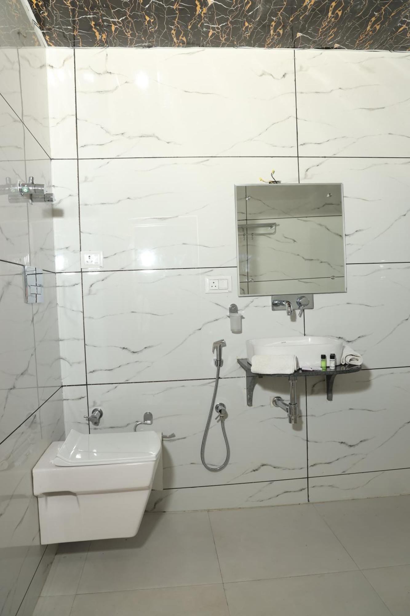 מלון Mountain Orchard Retreat Pahalgām מראה חיצוני תמונה