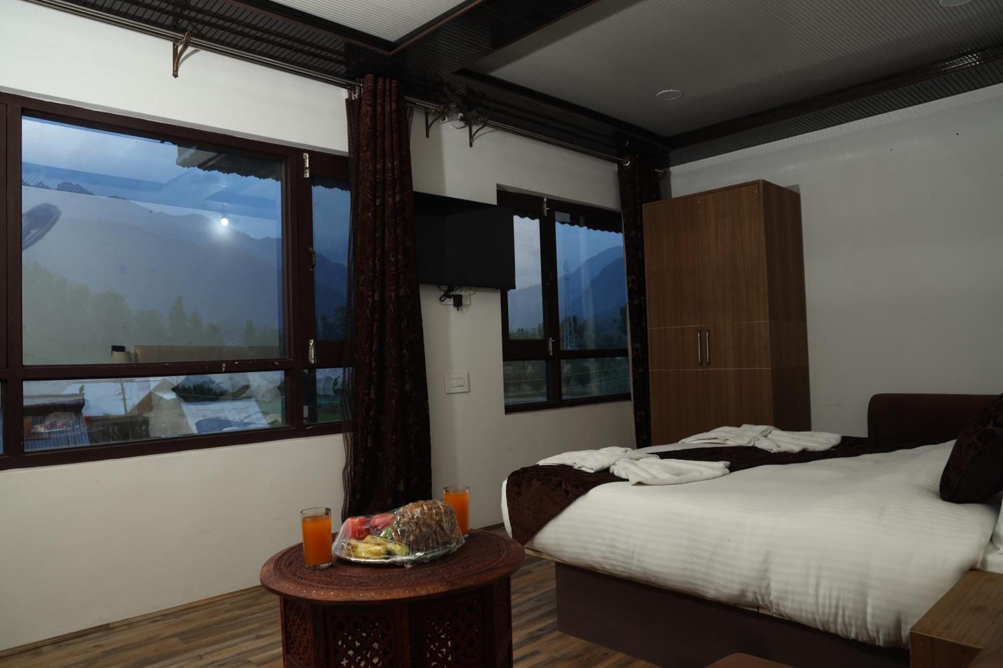 מלון Mountain Orchard Retreat Pahalgām מראה חיצוני תמונה